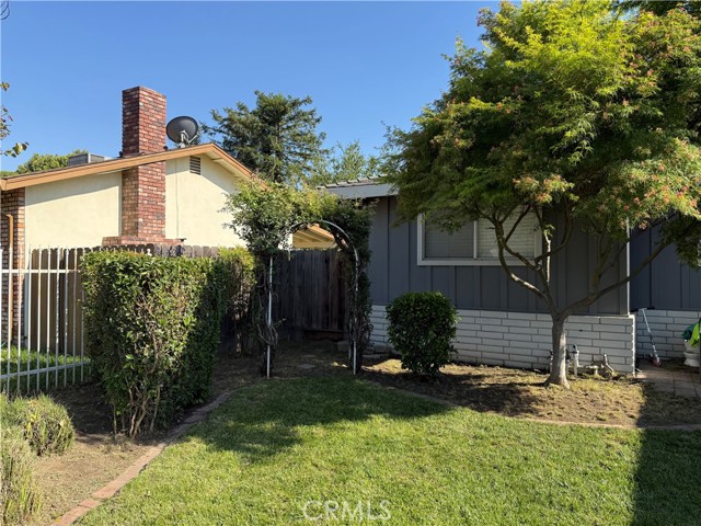 Detail Gallery Image 8 of 9 For 500 Sherri Way, Turlock,  CA 95382 - 3 Beds | 2 Baths