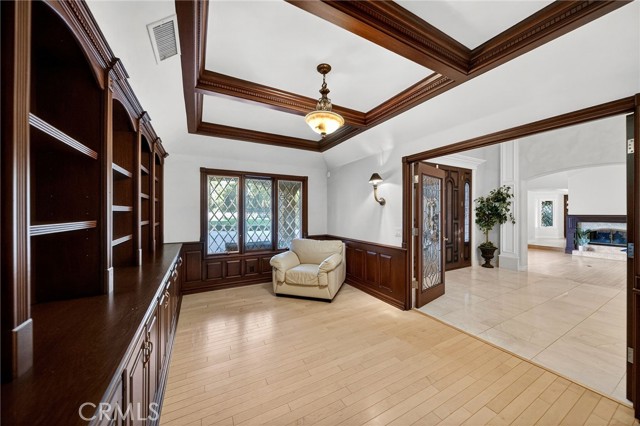 Detail Gallery Image 15 of 75 For 40833 Calle Bandido, Murrieta,  CA 92562 - 8 Beds | 7/2 Baths