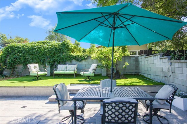 Detail Gallery Image 23 of 26 For 19756 Collier, Woodland Hills,  CA 91364 - 4 Beds | 2/1 Baths