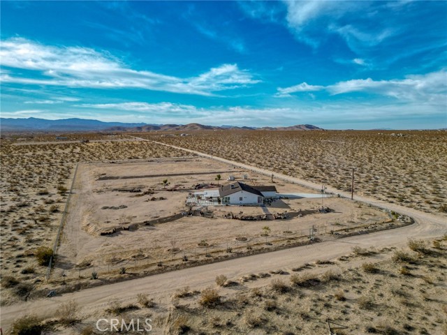 Detail Gallery Image 30 of 32 For 61975 La Brisa Dr, Joshua Tree,  CA 92252 - 3 Beds | 2/1 Baths