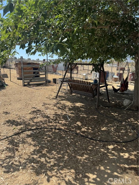 1525 Del Rosa Road, Phelan CA: https://media.crmls.org/medias/a79bbc64-683a-4211-9d1a-37f7a9c17c1c.jpg
