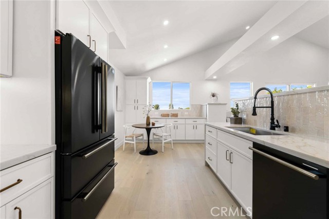 30135 Avenida Celestial, Rancho Palos Verdes, California 90275, 6 Bedrooms Bedrooms, ,3 BathroomsBathrooms,Residential,For Sale,Avenida Celestial,LG25230409