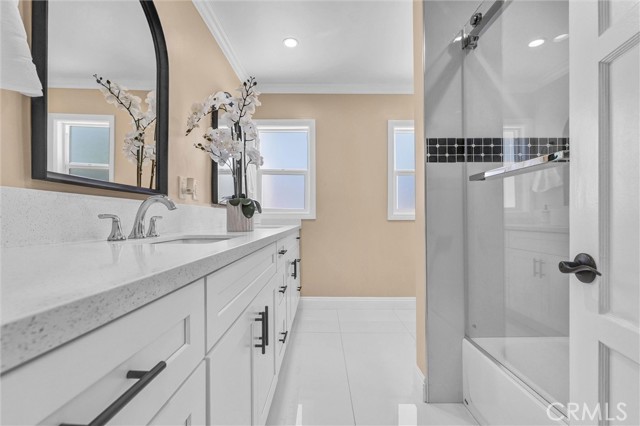Detail Gallery Image 43 of 51 For 423 S Poinsettia Ave, Compton,  CA 90221 - 4 Beds | 3 Baths