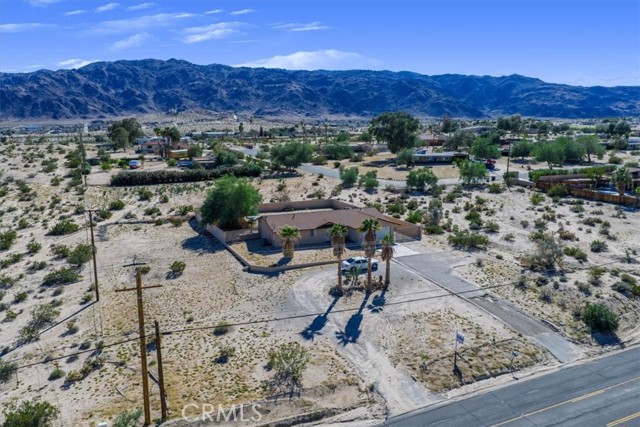 73255 Two Mile Road, 29 Palms CA: https://media.crmls.org/medias/a79c1c22-3263-4ead-9b9b-bd12ca38a7ff.jpg
