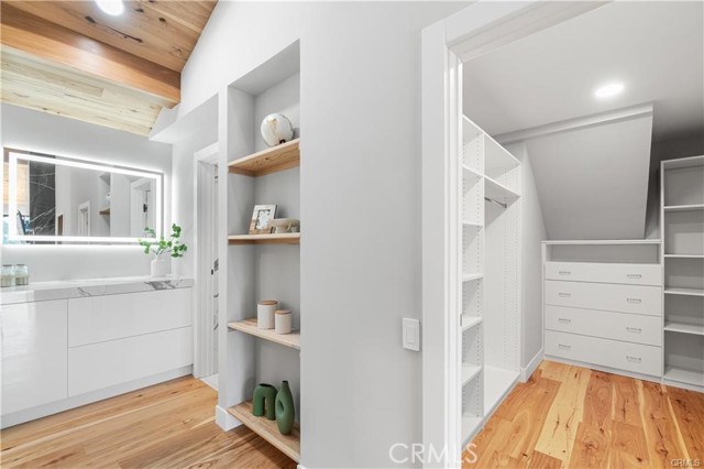 Detail Gallery Image 17 of 55 For 8566 Hollywood Bld, Los Angeles,  CA 90069 - 6 Beds | 6/1 Baths
