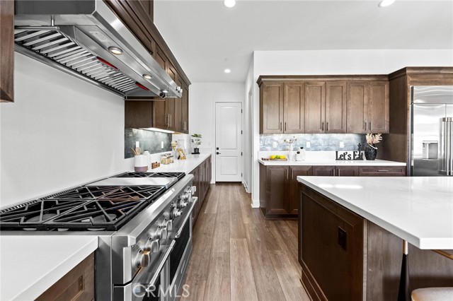 Detail Gallery Image 22 of 75 For 27 Alessio, Lake Forest,  CA 92630 - 5 Beds | 4/2 Baths