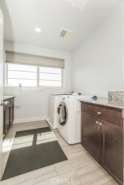 Image 51 of 75 For 877 Treasure Hills