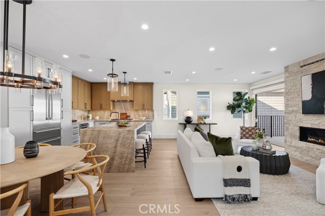 516 1/2 Larkspur Avenue, Corona del Mar CA: https://media.crmls.org/medias/a79eebd0-808f-4289-8ce6-46303b5537ad.jpg