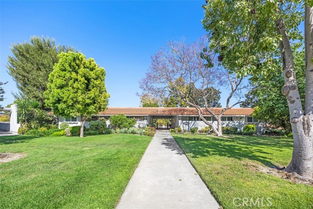 Detail Gallery Image 2 of 26 For 2110 via Puerta #N,  Laguna Woods,  CA 92637 - 2 Beds | 2 Baths