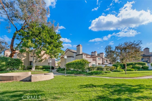 Detail Gallery Image 2 of 47 For 918 Hyde Ct, Costa Mesa,  CA 92626 - 4 Beds | 2/1 Baths