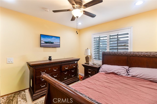 Detail Gallery Image 10 of 27 For 1061 Harbor Heights #B,  Harbor City,  CA 90710 - 3 Beds | 2/1 Baths