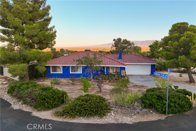 Detail Gallery Image 2 of 29 For 39132 161st St, Palmdale,  CA 93591 - 3 Beds | 2 Baths