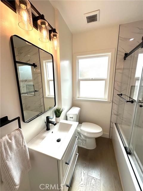 16913 Covello Street, Van Nuys CA: https://media.crmls.org/medias/a79fdeec-7e95-4d40-89d4-5b6e96e34d15.jpg