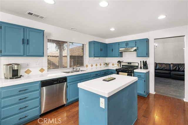 Detail Gallery Image 14 of 47 For 28346 Saddlecrest St, Menifee,  CA 92585 - 4 Beds | 2/1 Baths