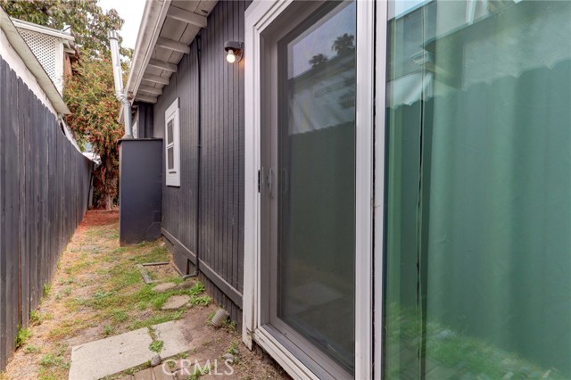 Detail Gallery Image 40 of 42 For 710 Larch St #1/2,  Inglewood,  CA 90301 - 1 Beds | 1 Baths