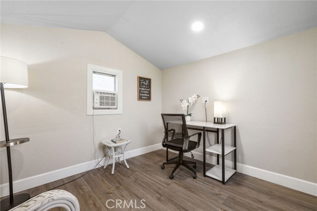 2702 Worthington Avenue, Bakersfield CA: https://media.crmls.org/medias/a7a09c96-4716-4d26-a0bd-e2cc52eb3f4a.jpg