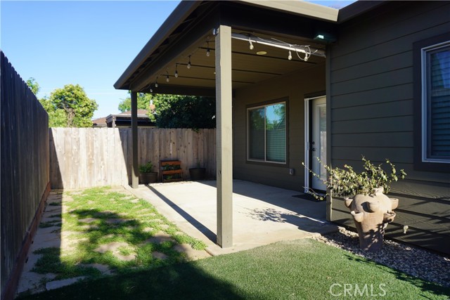 16 Petaluma Court, Chico CA: https://media.crmls.org/medias/a7a1e41a-69ba-4db8-95cb-b0817216bd7c.jpg