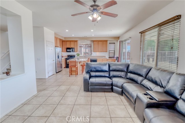 26219 Charismatic Court, Moreno Valley CA: https://media.crmls.org/medias/a7a2a205-afe0-47fa-b24e-a18b734acadb.jpg