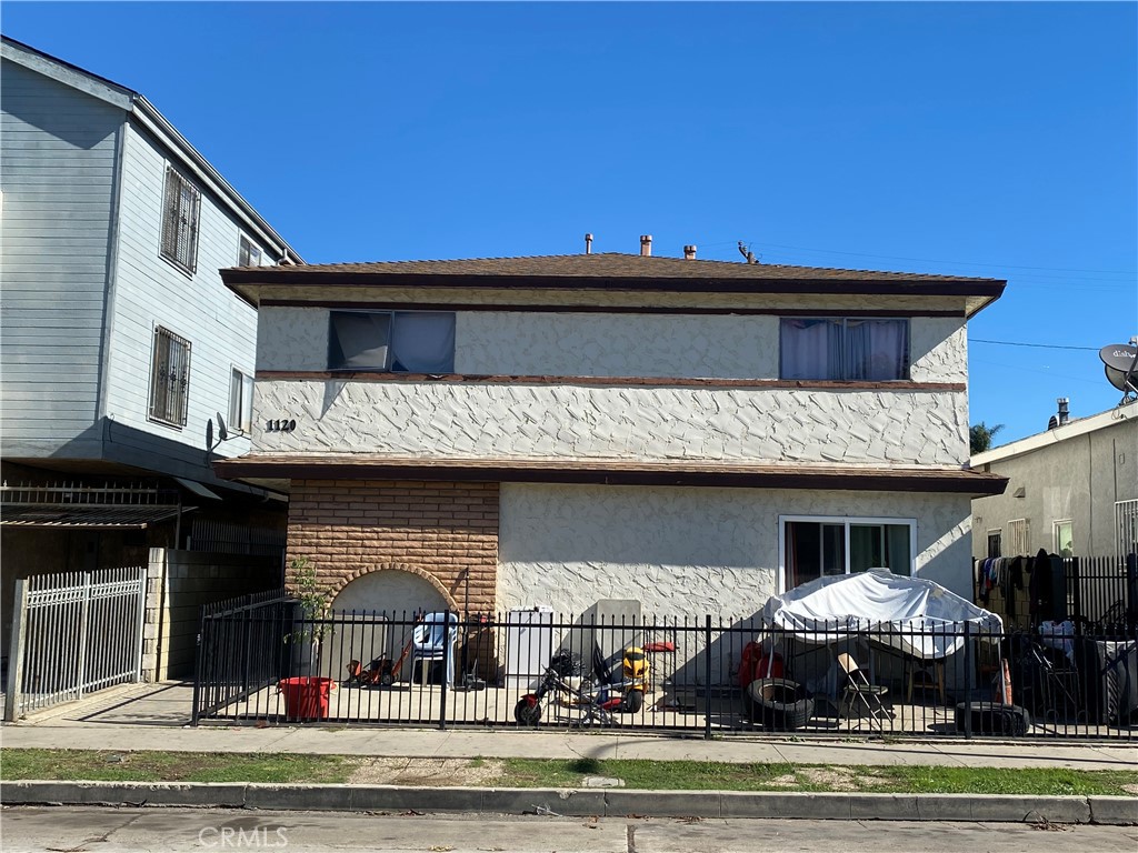 1120 Raymond Avenue, Long Beach, CA 90804