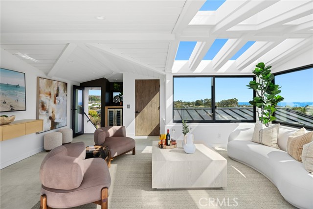 Detail Gallery Image 35 of 53 For 504 Hazel Dr, Corona Del Mar,  CA 92625 - 4 Beds | 3/1 Baths