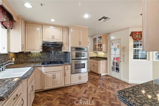 Detail Gallery Image 13 of 34 For 1820 Edgewood Dr, Alhambra,  CA 91803 - 3 Beds | 2/1 Baths