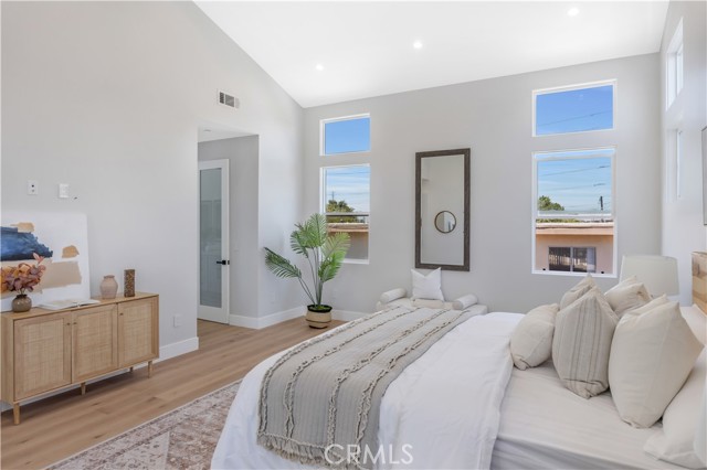 Detail Gallery Image 20 of 52 For 2619 Huntington Ln a,  Redondo Beach,  CA 90278 - 4 Beds | 3/1 Baths