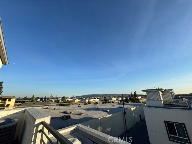 Detail Gallery Image 13 of 28 For 9042 Garvey #16,  Rosemead,  CA 91770 - 3 Beds | 4 Baths