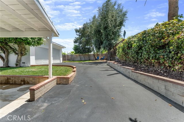 670 E Palm Avenue, Redlands CA: https://media.crmls.org/medias/a7a698ad-3ff9-4cf1-8899-695224f88f64.jpg