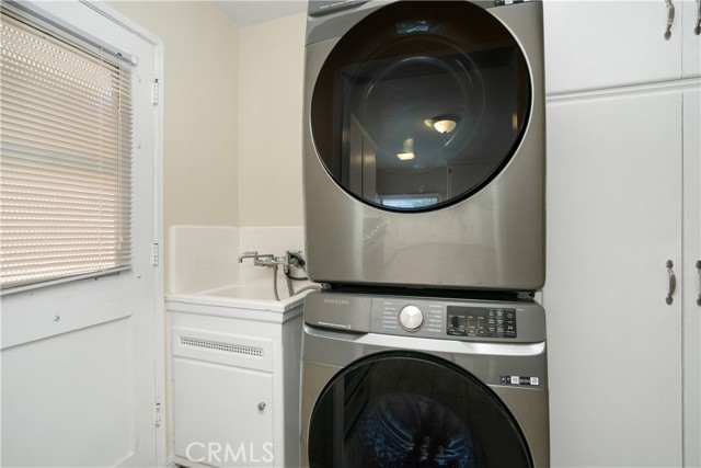 Detail Gallery Image 9 of 35 For 5918 S Fairfax Ave, Los Angeles,  CA 90056 - 4 Beds | 2 Baths