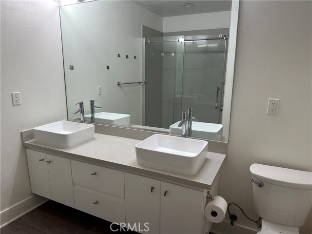 56 E Duarte Road, Arcadia CA: https://media.crmls.org/medias/a7a76e38-c42d-4b96-a757-087c1474af58.jpg