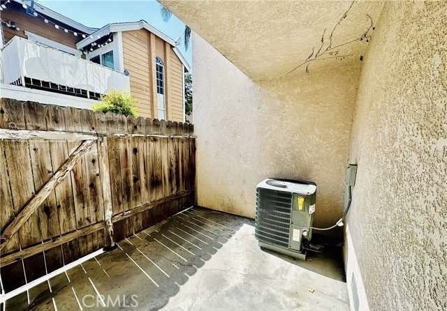 9218 Elm Vista Drive, Downey CA: https://media.crmls.org/medias/a7a7d64f-1bc4-4c60-8033-8acf1cbbafce.jpg