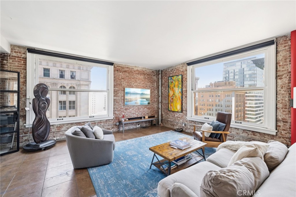 215 W 7th Street #1108