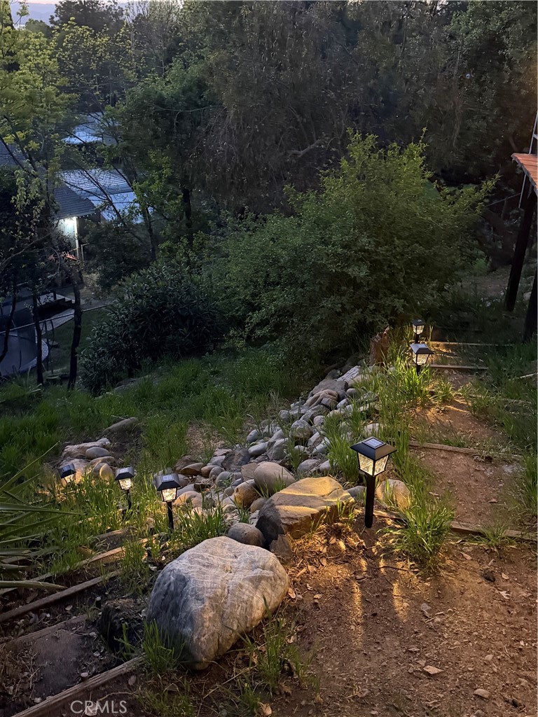 https://media.crmls.org/medias/a7a82239-1fca-464a-88bc-517be6a8566c.jpg?preset=X-Large