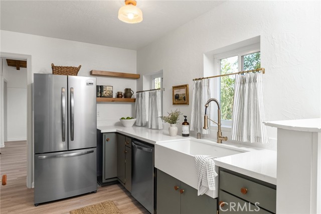 Detail Gallery Image 9 of 47 For 1920 W Sacramento, Chico,  CA 95926 - 5 Beds | 2/1 Baths