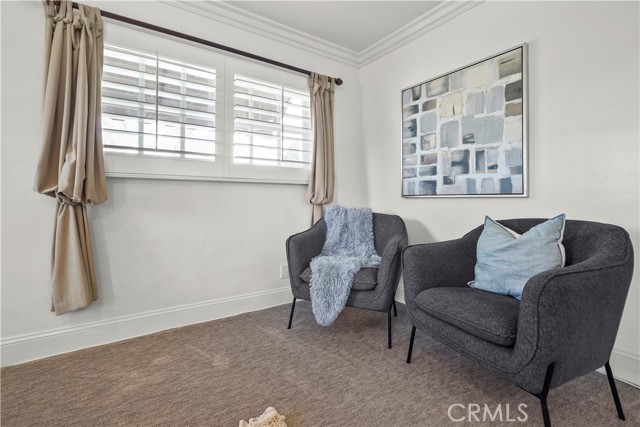 22550 Flamingo Street, Woodland Hills CA: https://media.crmls.org/medias/a7a8bbff-0600-4b3e-99ab-2e5d0c5eab0d.jpg