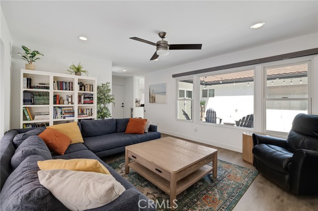 Detail Gallery Image 9 of 44 For 23046 Anza Ave, Torrance,  CA 90505 - 3 Beds | 2 Baths