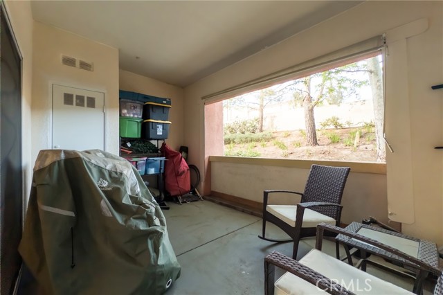 44770 Adam Lane, Temecula CA: https://media.crmls.org/medias/a7a91042-8285-435a-aefc-fca434f627a1.jpg