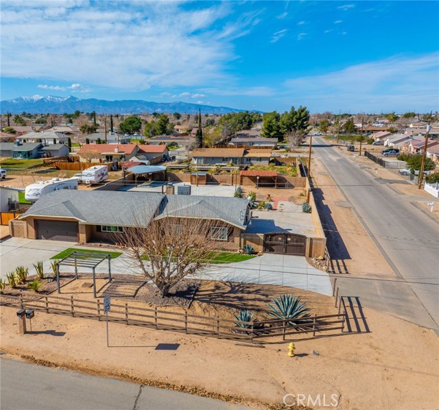 Detail Gallery Image 5 of 35 For 10816 Kern Ave, Hesperia,  CA 92345 - 3 Beds | 2 Baths