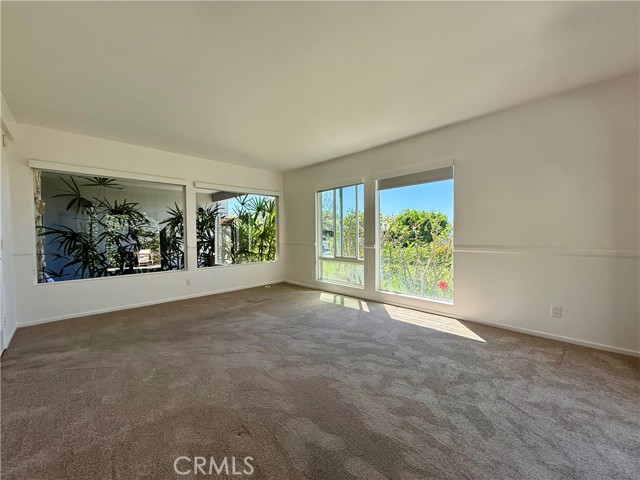 Detail Gallery Image 13 of 17 For 2858 Bernard Ct, Laguna Beach,  CA 92651 - 3 Beds | 2 Baths