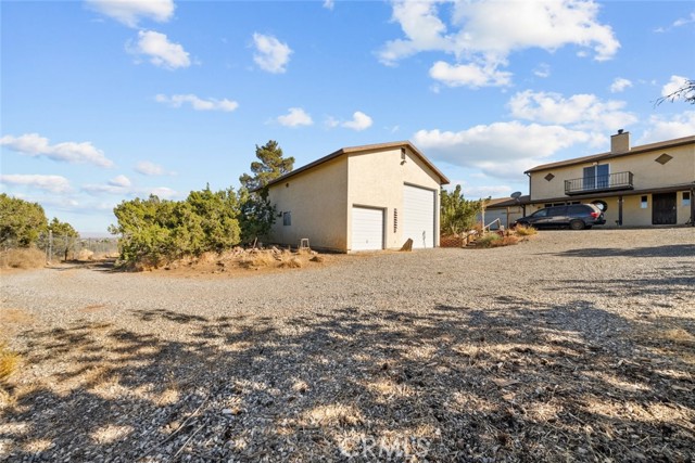 Detail Gallery Image 39 of 54 For 8676 Sky Line Dr, Pinon Hills,  CA 92372 - 3 Beds | 2/1 Baths