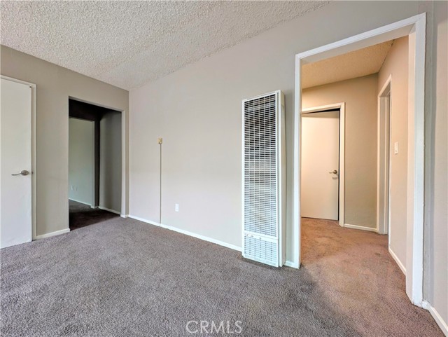 Detail Gallery Image 9 of 33 For 1111 Chestnut St #1,  San Bernardino,  CA 92410 - 4 Beds | 2 Baths