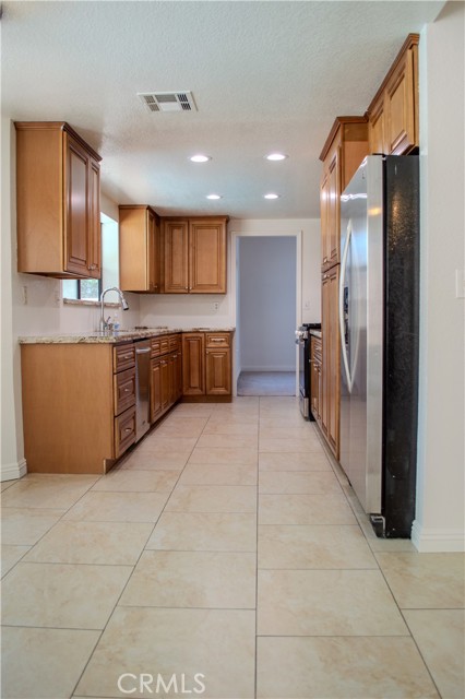 15068 Christina Court, Lake Elsinore CA: https://media.crmls.org/medias/a7aa8be0-0ca9-4117-a2a8-fd6ee763ecc6.jpg