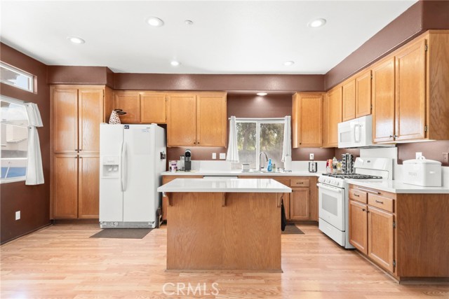 Detail Gallery Image 34 of 63 For 879 Glider Pl, San Jacinto,  CA 92582 - 5 Beds | 3 Baths