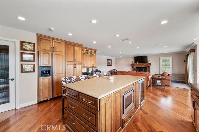 Detail Gallery Image 12 of 50 For 38405 Avenida La Cresta, Murrieta,  CA 92562 - 4 Beds | 4 Baths