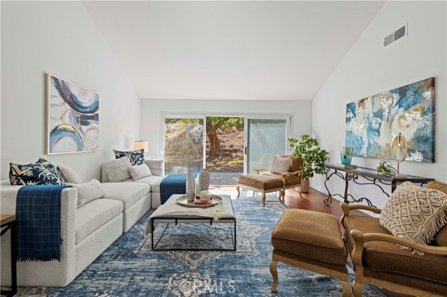 Detail Gallery Image 4 of 45 For 23815 Sapphire Canyon Rd, Diamond Bar,  CA 91765 - 3 Beds | 2 Baths