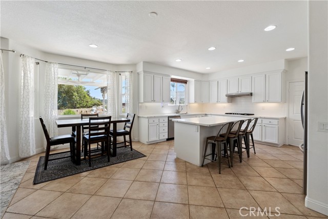 1732 Gamble Lane, Escondido CA: https://media.crmls.org/medias/a7add343-61dd-4220-b0cc-12360e4f5a52.jpg