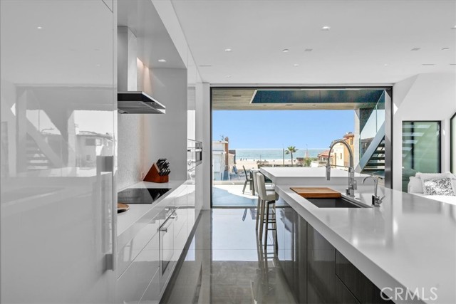 Detail Gallery Image 10 of 75 For 2240 Hermosa Ave, Hermosa Beach,  CA 90254 - 4 Beds | 6 Baths