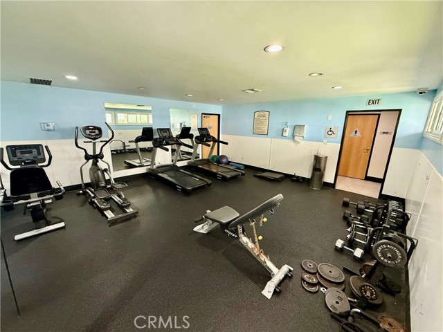 Detail Gallery Image 15 of 27 For 12200 Montecito Rd #D221,  Seal Beach,  CA 90740 - 2 Beds | 2 Baths