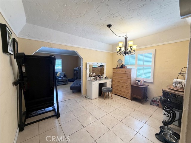 516 N Brand Boulevard, San Fernando CA: https://media.crmls.org/medias/a7aea562-0353-48e0-9cbc-9ee6fbd8bee9.jpg
