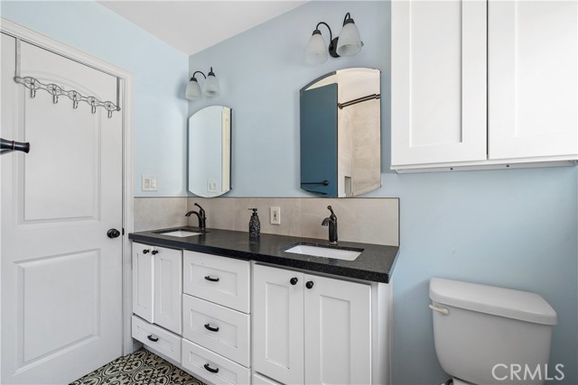 Detail Gallery Image 14 of 40 For 17937 Lull St, Reseda,  CA 91335 - 3 Beds | 1/1 Baths